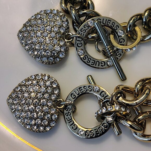 Set Guess Puffed Heart Charm Pave Rhinestone Toggle Chunky Choker & Bracelet - Picture 5 of 5